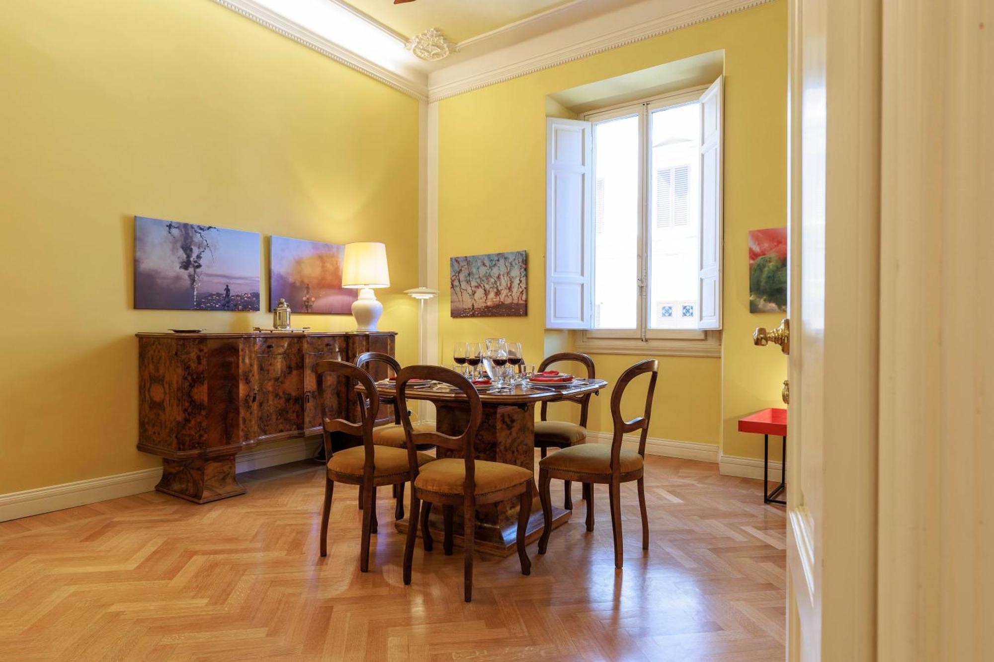 Florence Huge Apartment With Private Garden ภายนอก รูปภาพ